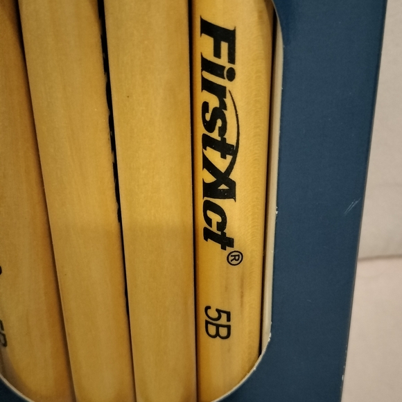NIB First Act Wood Tipped Classic 5B Drumsticks 2 pairs - Picture 3 of 5